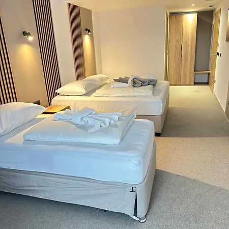 سوليوفيتش 3* إليجا